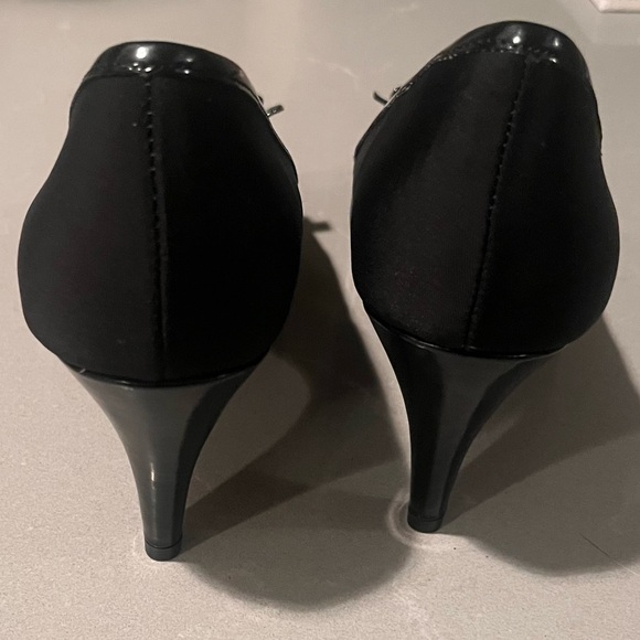 BANDOLINO Peep Toe Bow Platform Pumps in Black: Sz 7 - Picture 4 of 7